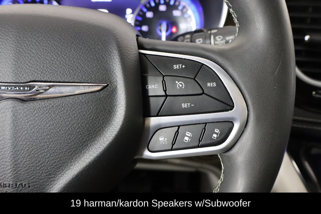 Used 2023 Chrysler Pacifica Limited w/ Uconnect Theater Family Group AWD/4WD image 10