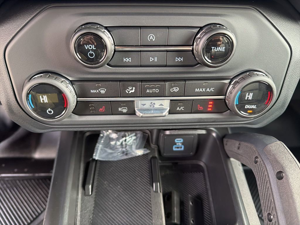 New 2025 Ford Bronco Big Bend w/ Black Diamond Package image 25