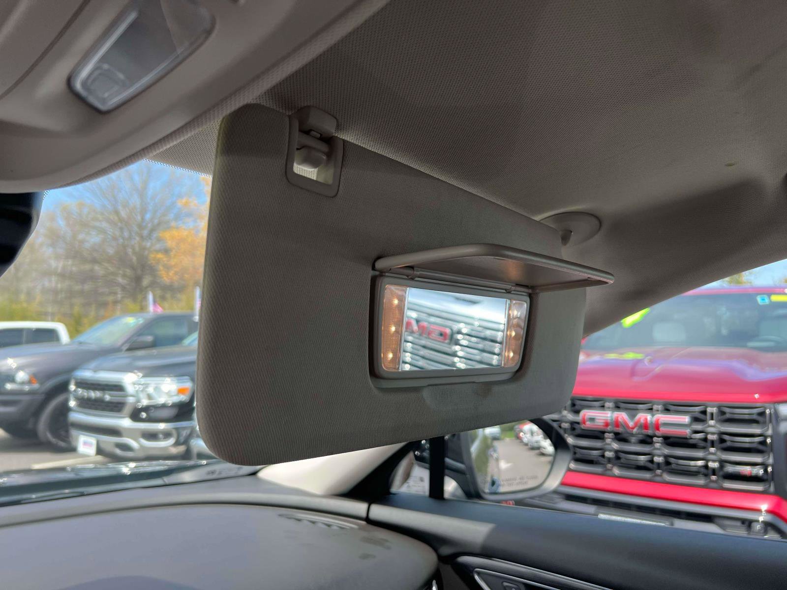 Used 2023 Buick Envision Preferred image 9