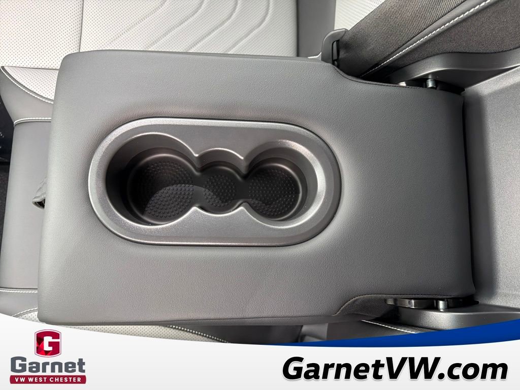 New 2026 Volkswagen Tiguan SE R-Line image 30