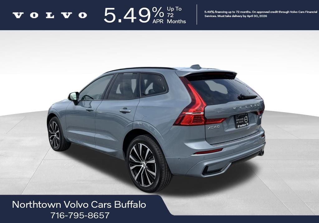 Used 2023 Volvo XC60 B5 Plus w/ Climate Package AWD/4WD image 3