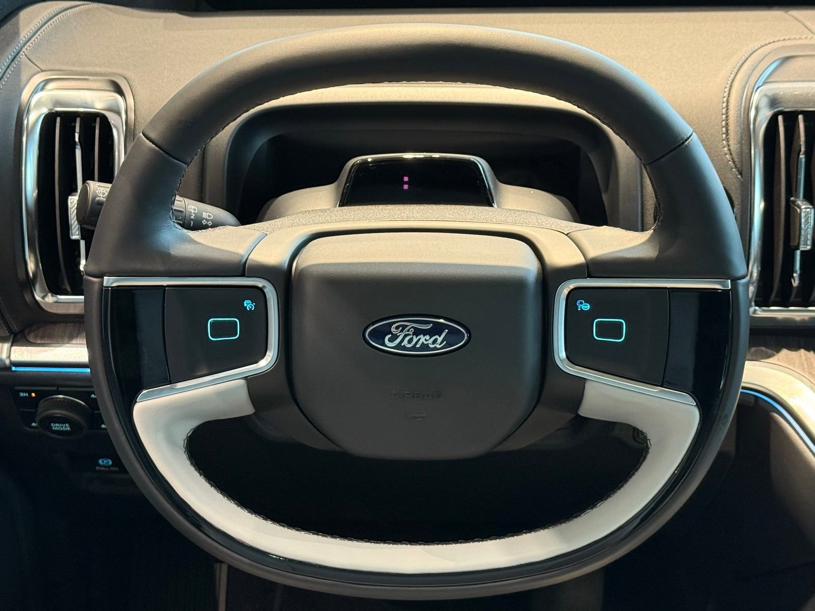 New 2025 Ford Expedition Max Platinum w/ Platinum Ultimate Package image 36