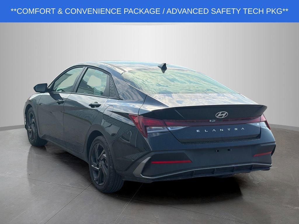 Used 2026 Hyundai Elantra Sport FWD image 5