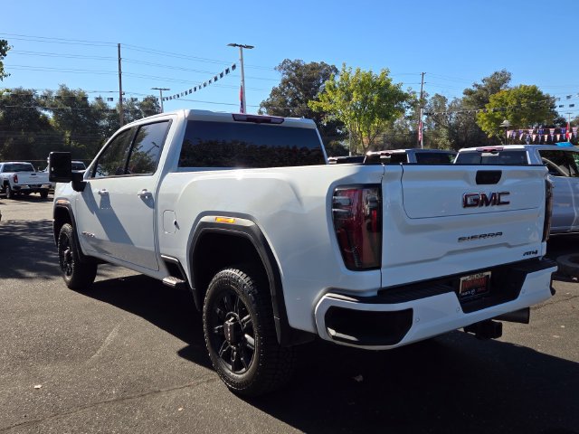 Used 2025 GMC Sierra 2500 AT4 AWD/4WD image 6