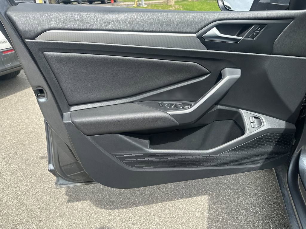 Used 2021 Volkswagen Jetta S image 5