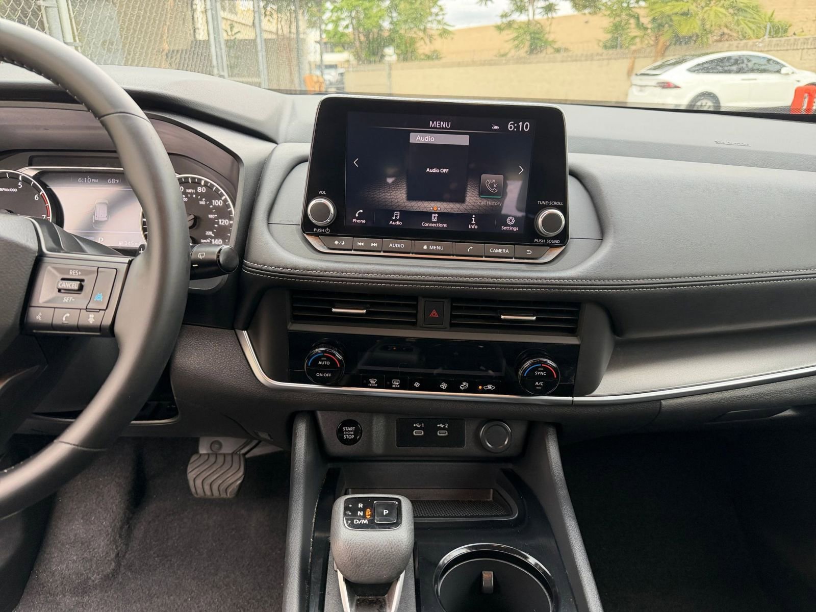 Used 2025 Nissan Rogue SV FWD image 17