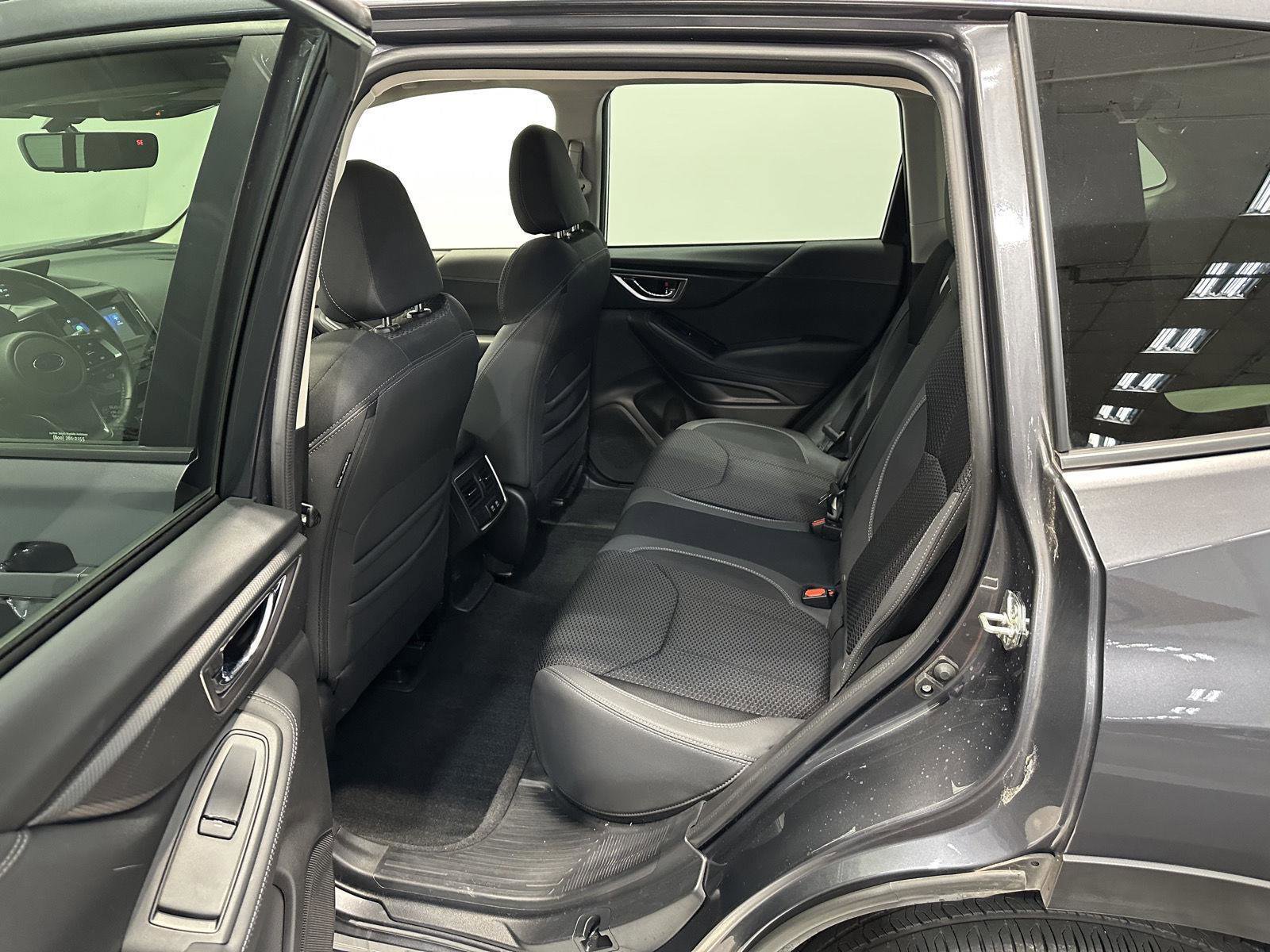 Used 2023 Subaru Forester Premium AWD/4WD image 27