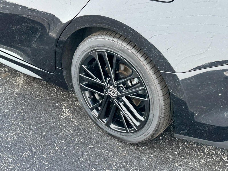 Certified 2025 Toyota Camry Hybrid image 5