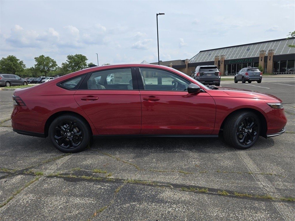 New 2025 Honda Accord SE image 17