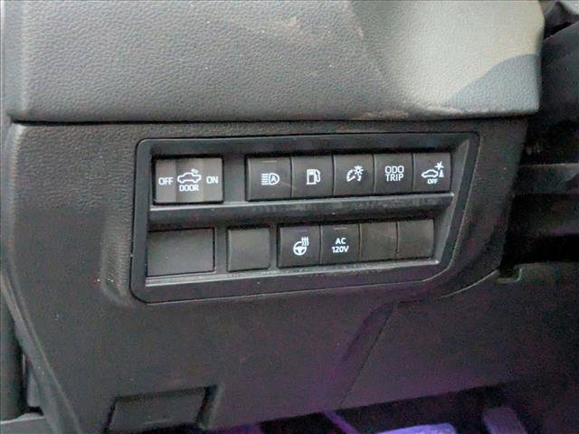 Used 2024 Toyota Tundra Limited image 11