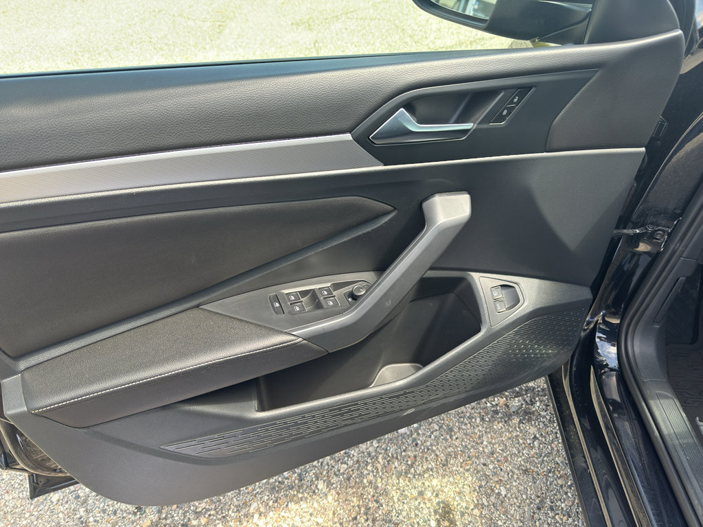 Used 2022 Volkswagen Jetta Sport FWD image 16