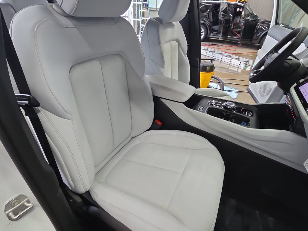 New 2026 Jeep Cherokee Laredo AWD/4WD image 10