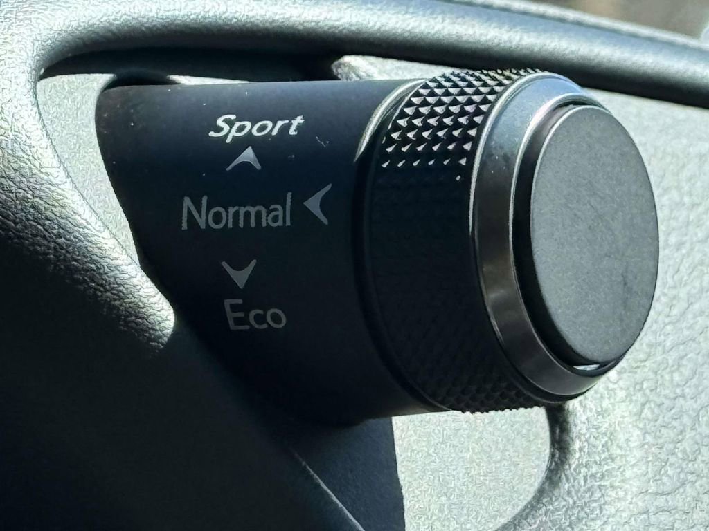 Used 2019 Lexus ES 350 w/ Premium Package image 22