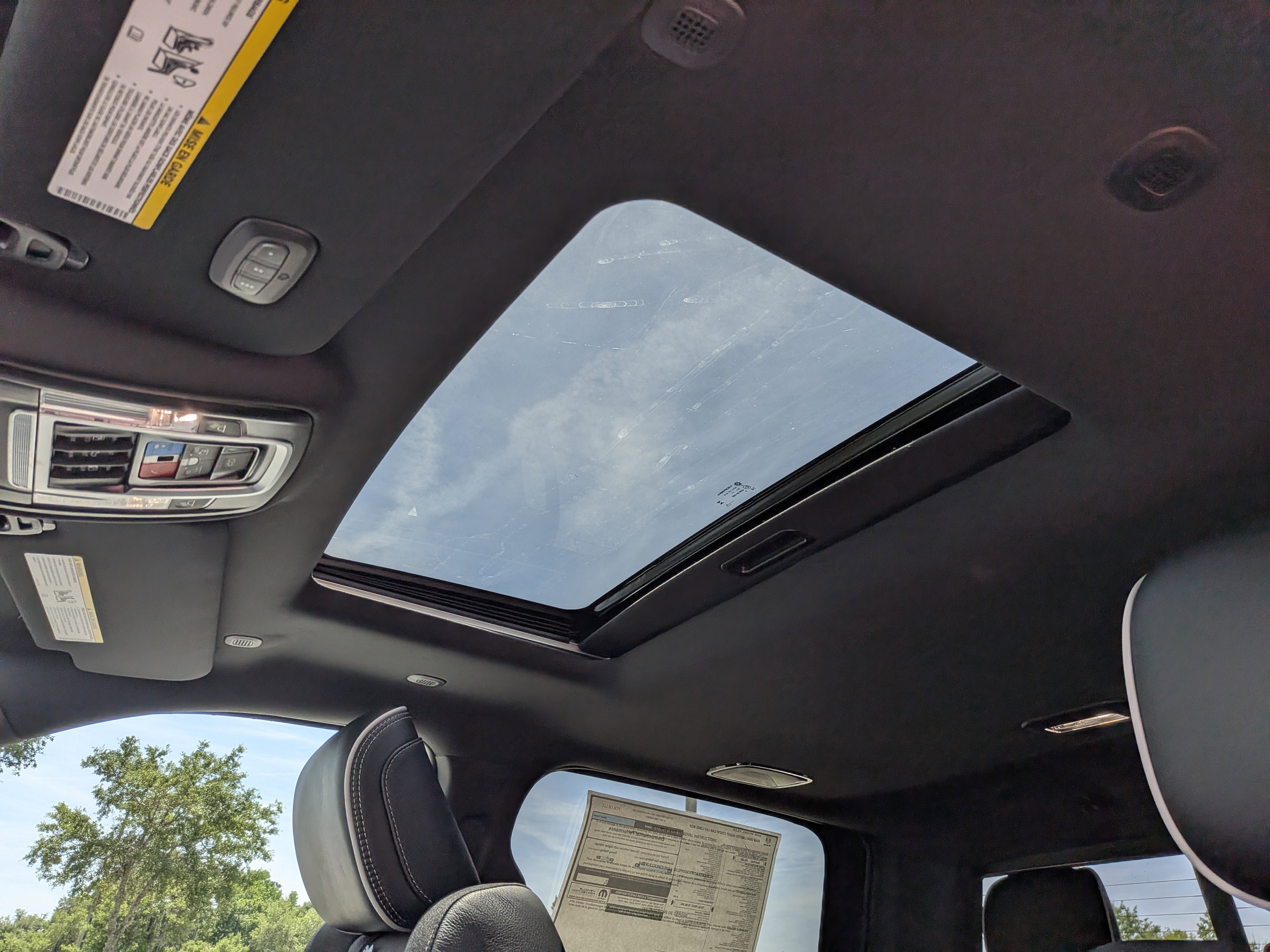 New 2026 RAM 3500 Limited AWD/4WD image 19