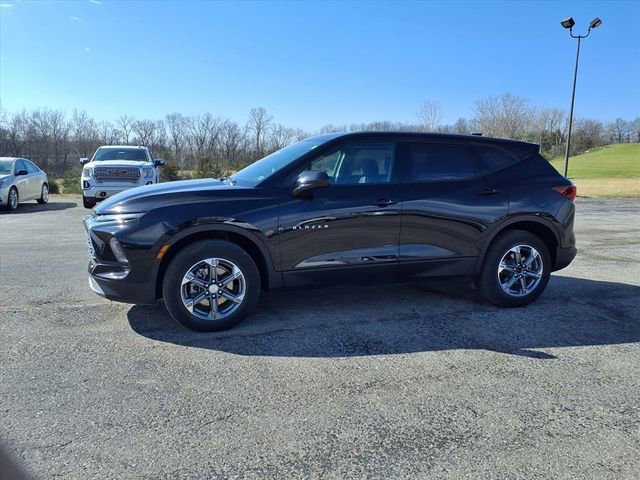 Used 2025 Chevrolet Blazer LT image 33