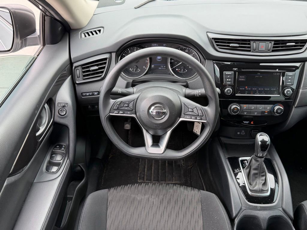 Used 2020 Nissan Rogue S FWD image 8