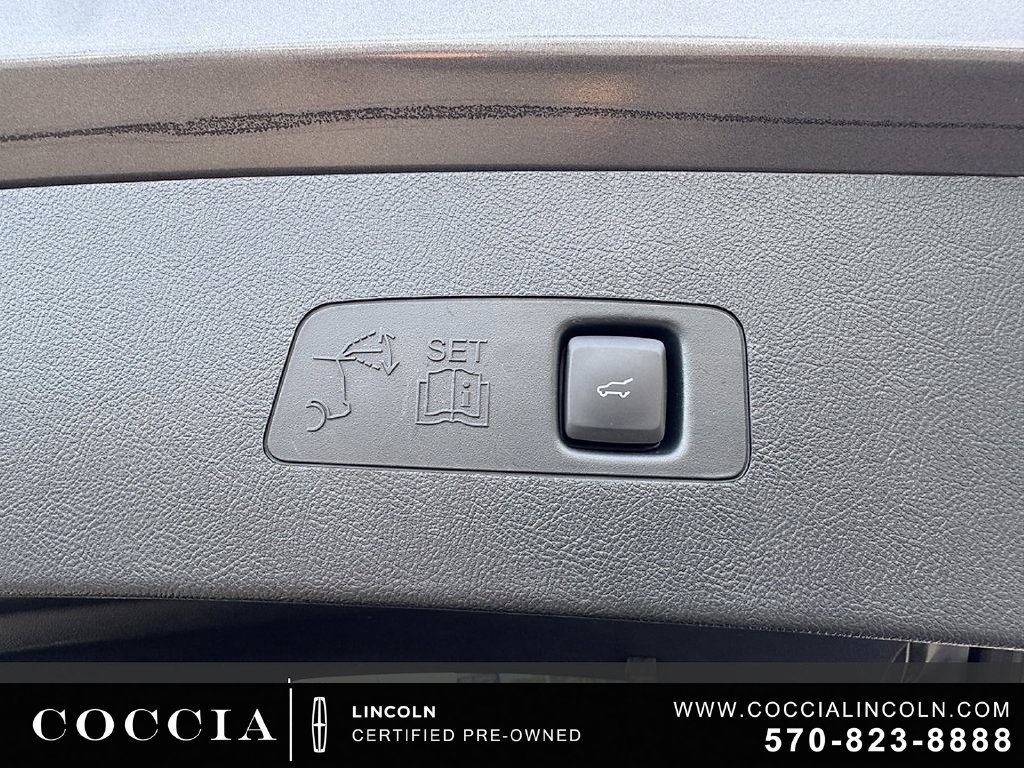 Used 2022 Lincoln Corsair AWD w/ Equipment Group 101A image 37