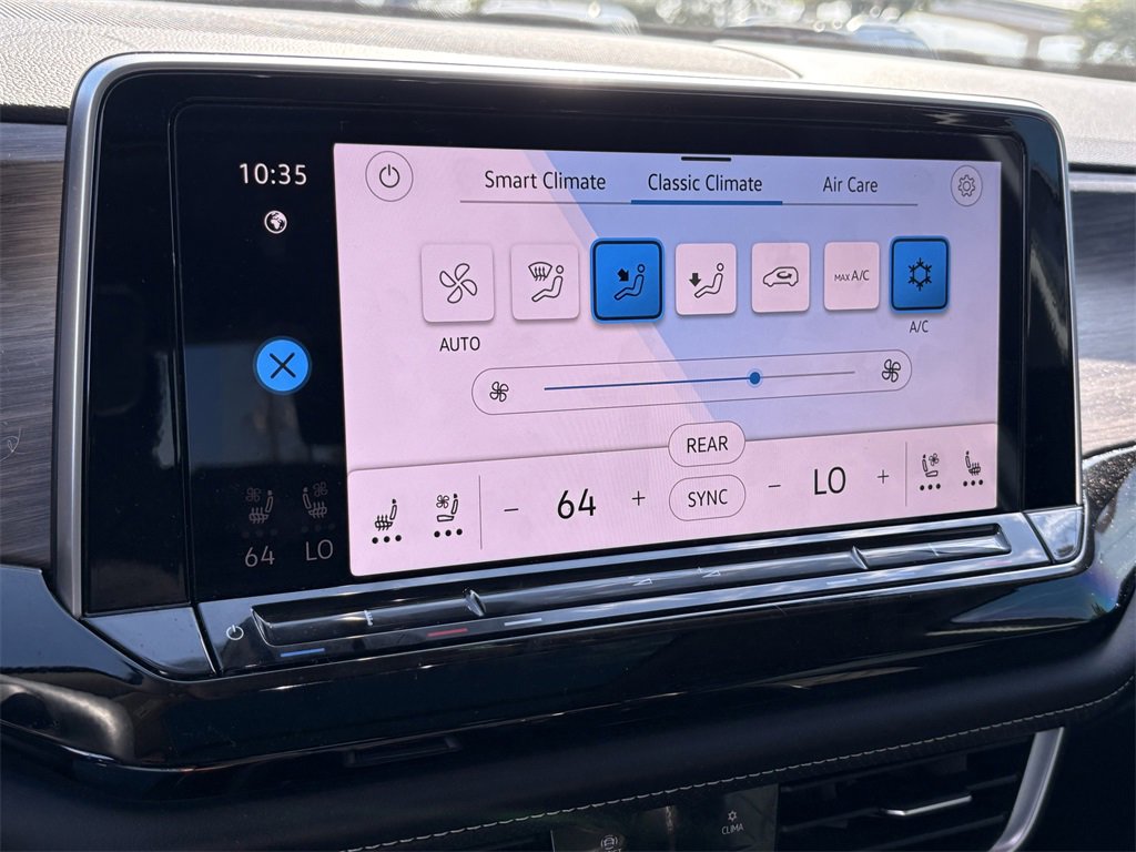 Used 2024 Volkswagen Atlas SEL Premium R-Line image 21