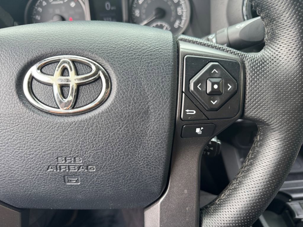 Used 2016 Toyota Tacoma TRD Sport w/ Towing Package AWD/4WD image 30