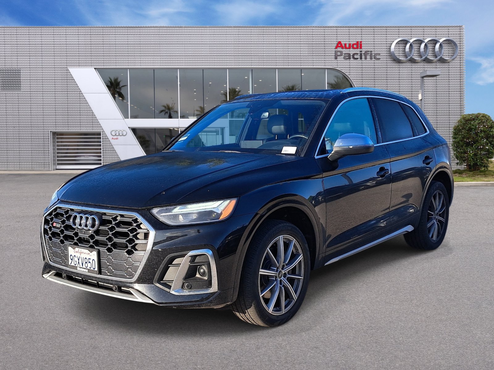 Used 2023 Audi SQ5 Premium Plus w/ Premium Plus Package AWD/4WD image 1