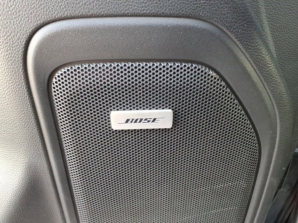 Used 2021 GMC Sierra 1500 SLT w/ SLT Convenience Package image 17