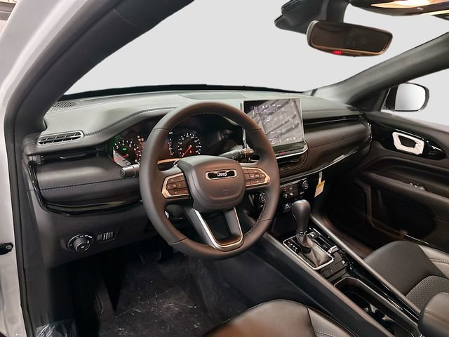 New 2026 Jeep Compass Latitude image 10