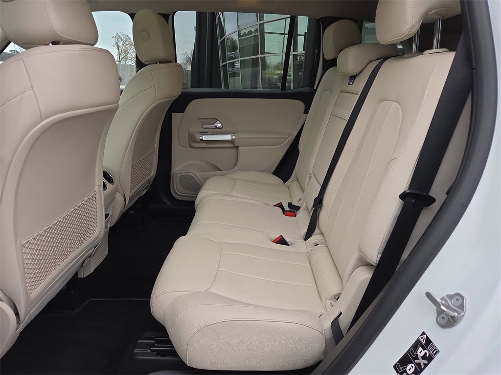 Used 2022 Mercedes-Benz GLB 250 image 12