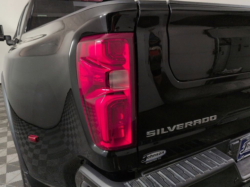 Used 2024 Chevrolet Silverado 3500 High Country w/ High Country Premium Package AWD/4WD image 12