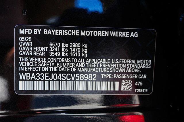 Used 2025 BMW 760i xDrive w/ Executive Package AWD/4WD image 28