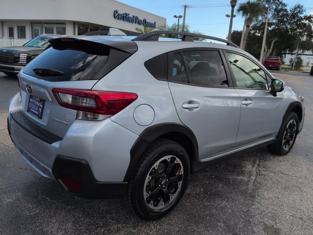 Used 2021 Subaru Crosstrek 2.0i Premium w/ Moonroof Package AWD/4WD image 4