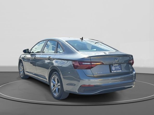 Certified 2024 Volkswagen Jetta SE w/ Panoramic Sunroof Package image 3