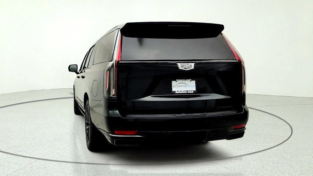 Used 2022 Cadillac Escalade ESV Sport w/ Touring Package AWD/4WD image 6