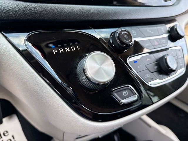 Used 2020 Chrysler Pacifica Touring-L Plus FWD image 20