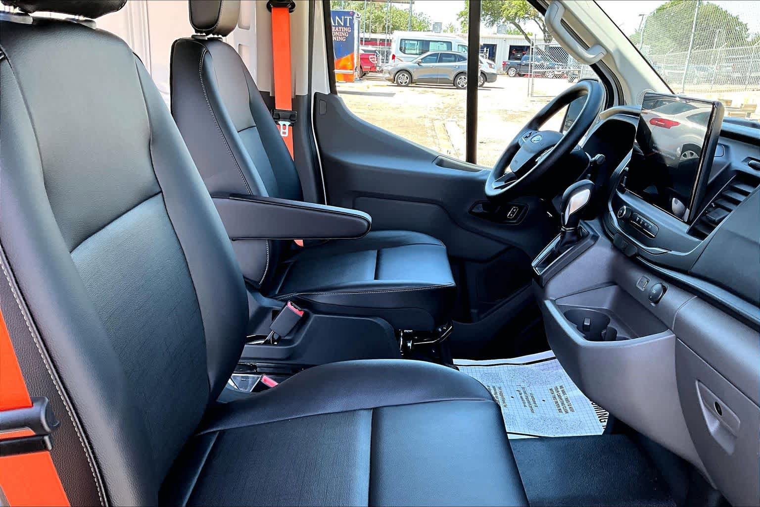 Used 2025 Ford Transit 250 Low Roof AWD w/ Fleet Safety Package image 9