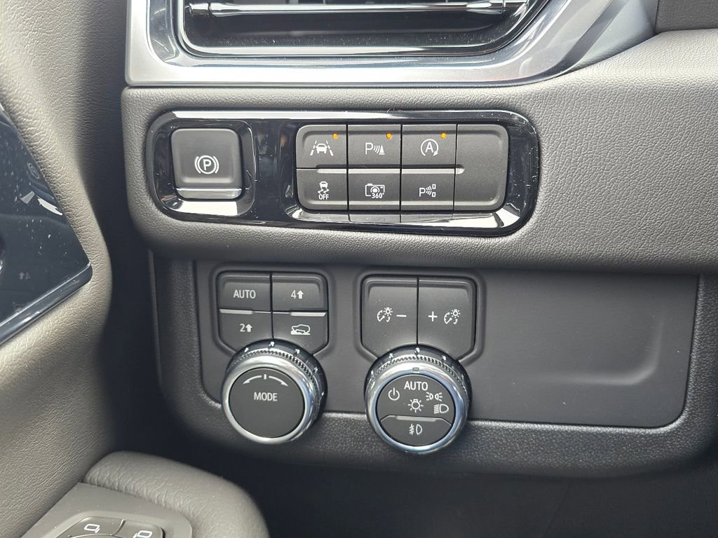 New 2026 GMC Yukon XL Denali w/ Sun & Power Step Package AWD/4WD image 18