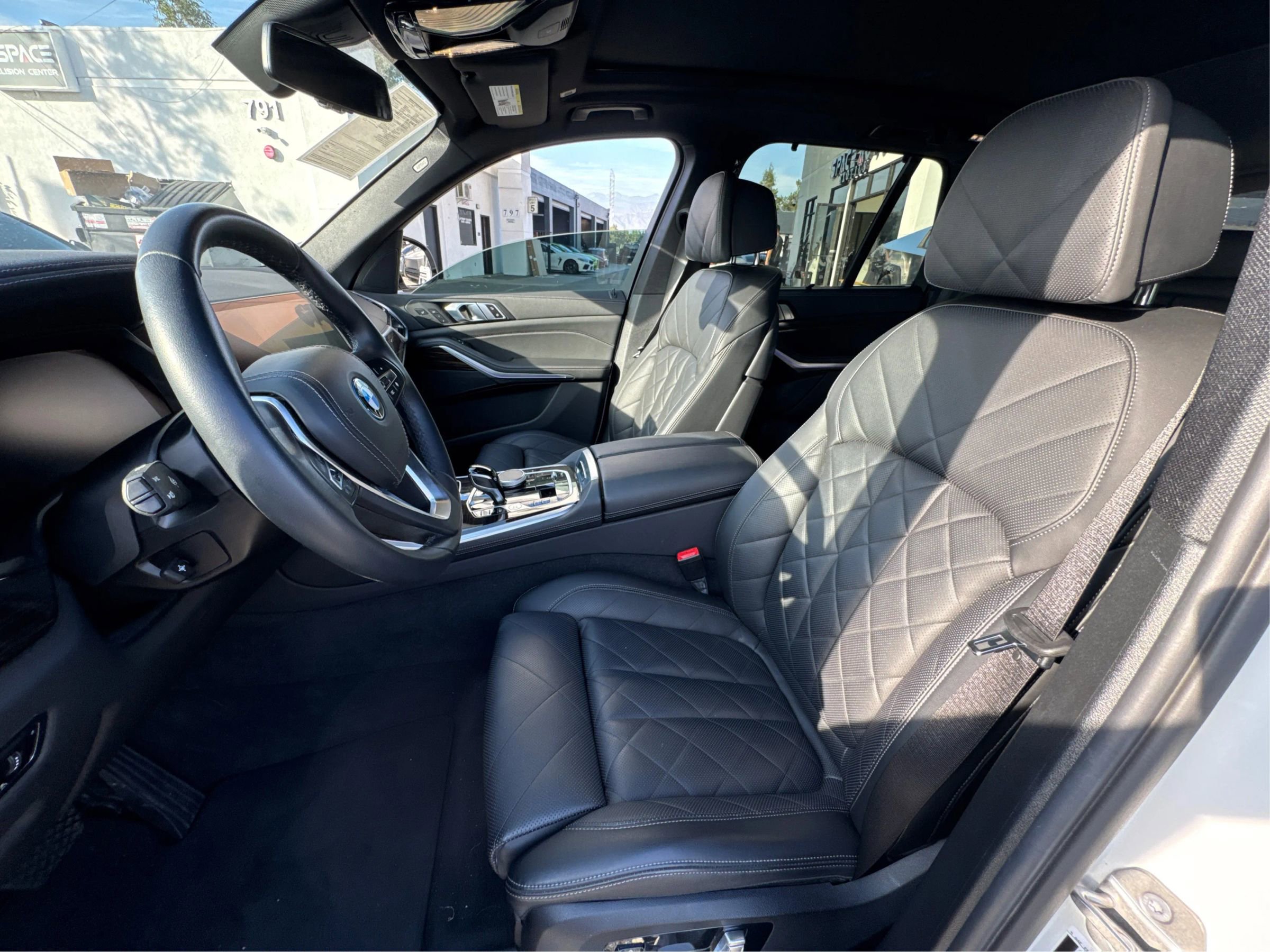 Used 2023 BMW X5 xDrive45e w/ Luxury Seating Package image 9