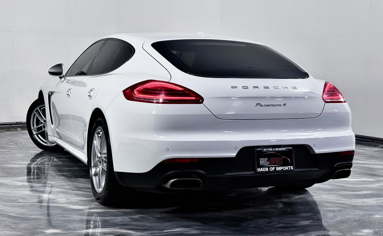 Used 2014 Porsche Panamera 4 image 9