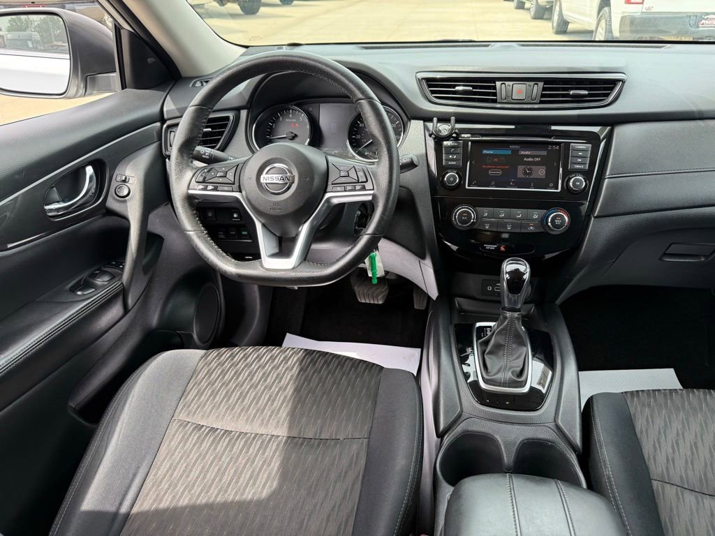 Used 2019 Nissan Rogue S w/ Special Edition Package AWD/4WD image 10