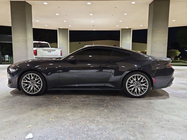Used 2024 Ford Mustang Premium RWD image 7