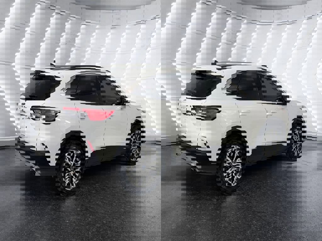 Used 2021 Ford Escape SEL w/ Technology Package image 4