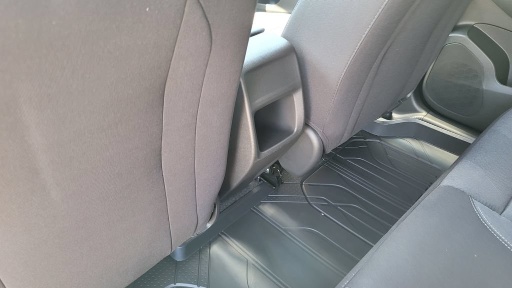 New 2026 Chevrolet Trax LS w/ LS Convenience Package FWD image 25