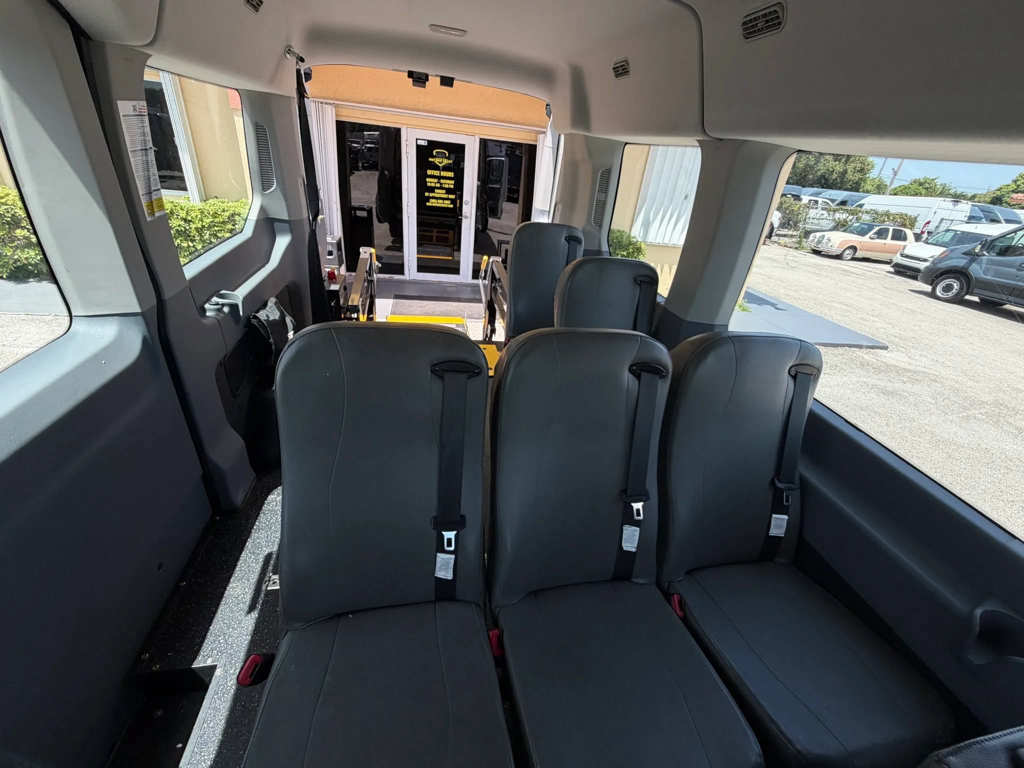 Used 2019 Ford Transit 150 XL RWD image 17