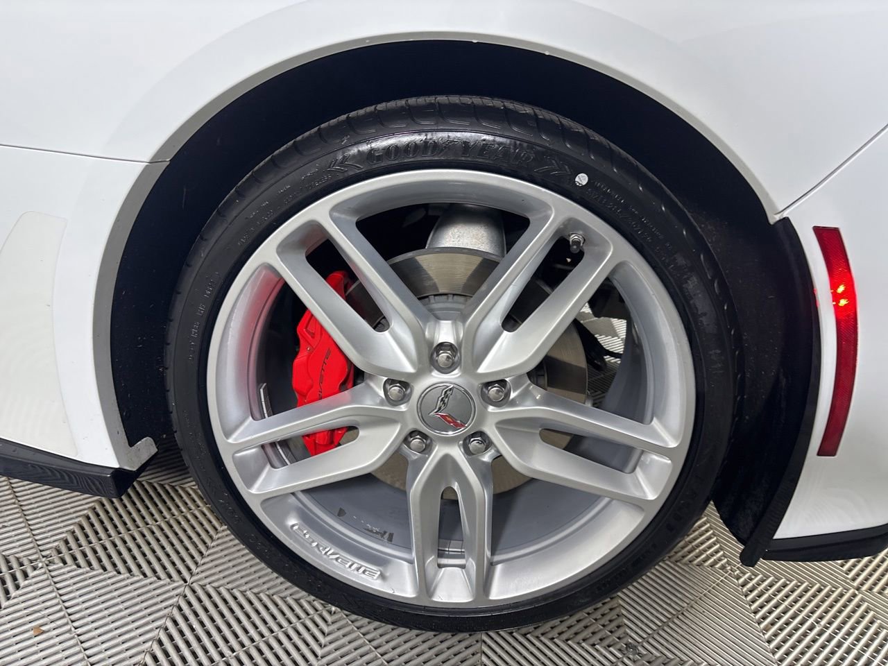 Used 2019 Chevrolet Corvette Stingray Coupe w/ 1LT image 25