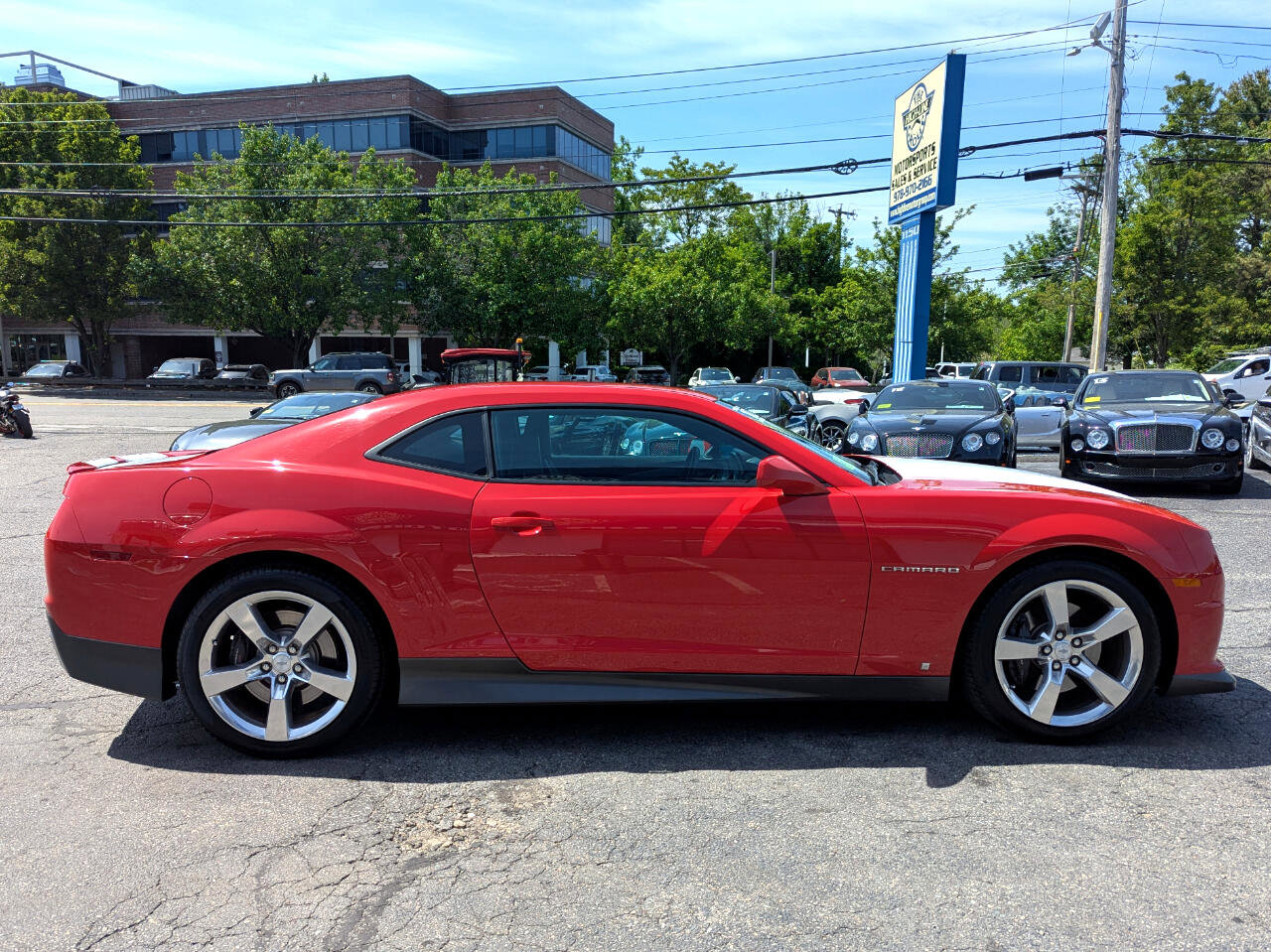 Used 2010 Chevrolet Camaro SS w/ LPO, Ground Effects Package image 6
