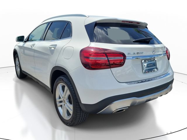 Used 2020 Mercedes-Benz GLA 250 4MATIC w/ Premium Package image 3