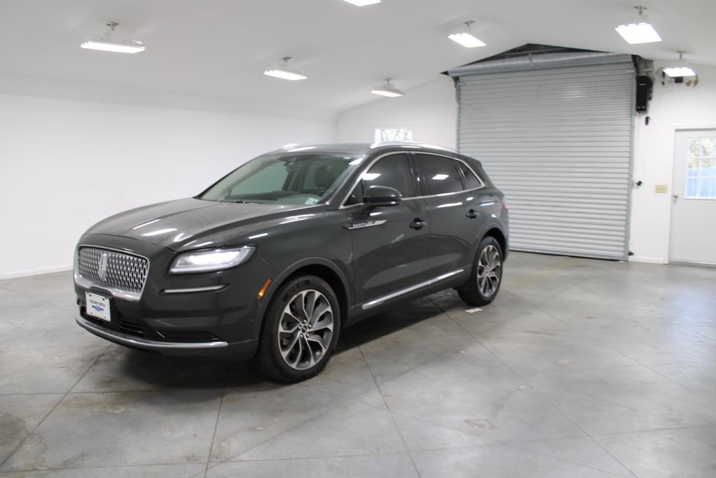 Used 2023 Lincoln Nautilus Reserve w/ Equipment Group 201A image 4