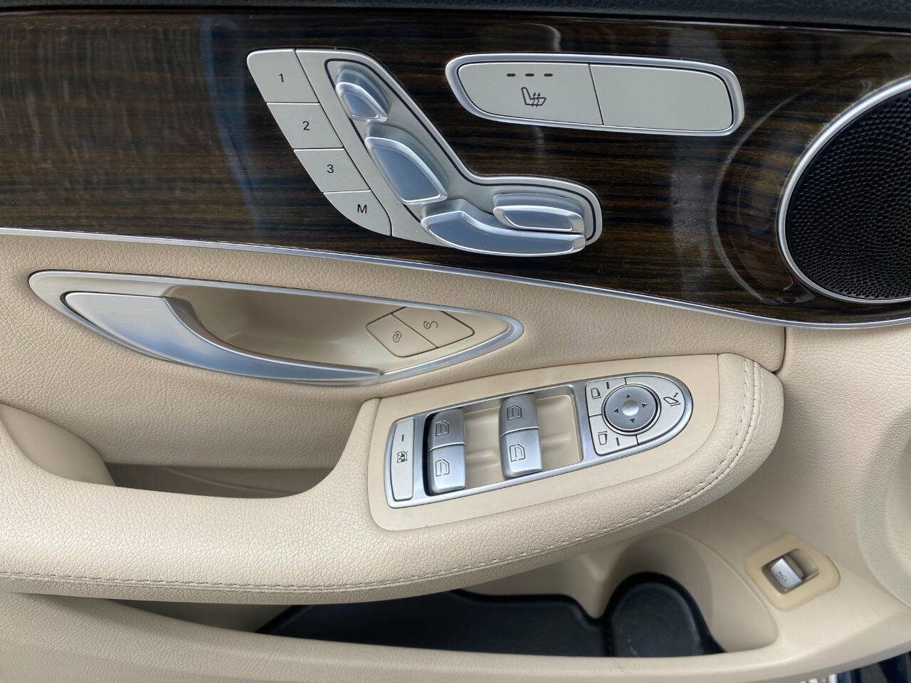 Used 2017 Mercedes-Benz C 300 4MATIC Sedan image 14