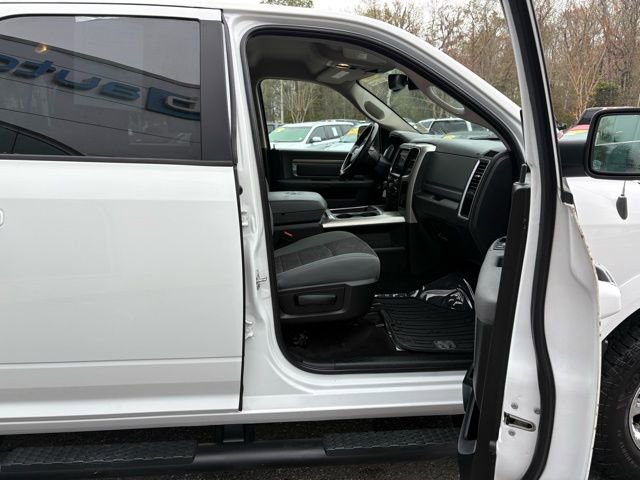 Used 2018 RAM 1500 SLT image 25