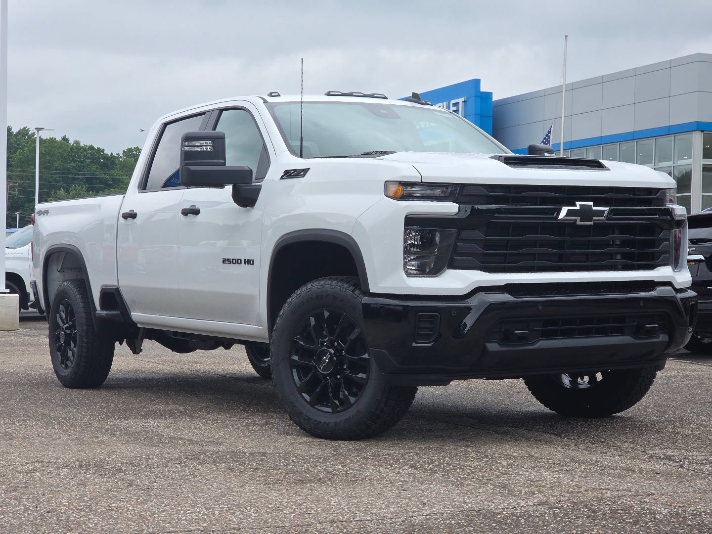 New 2026 Chevrolet Silverado 2500 Custom w/ Custom Value Package AWD/4WD image 2