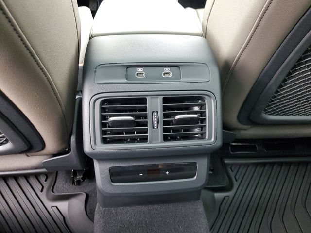 Used 2025 Audi Q5 Premium Plus w/ Premium Plus AWD/4WD image 18